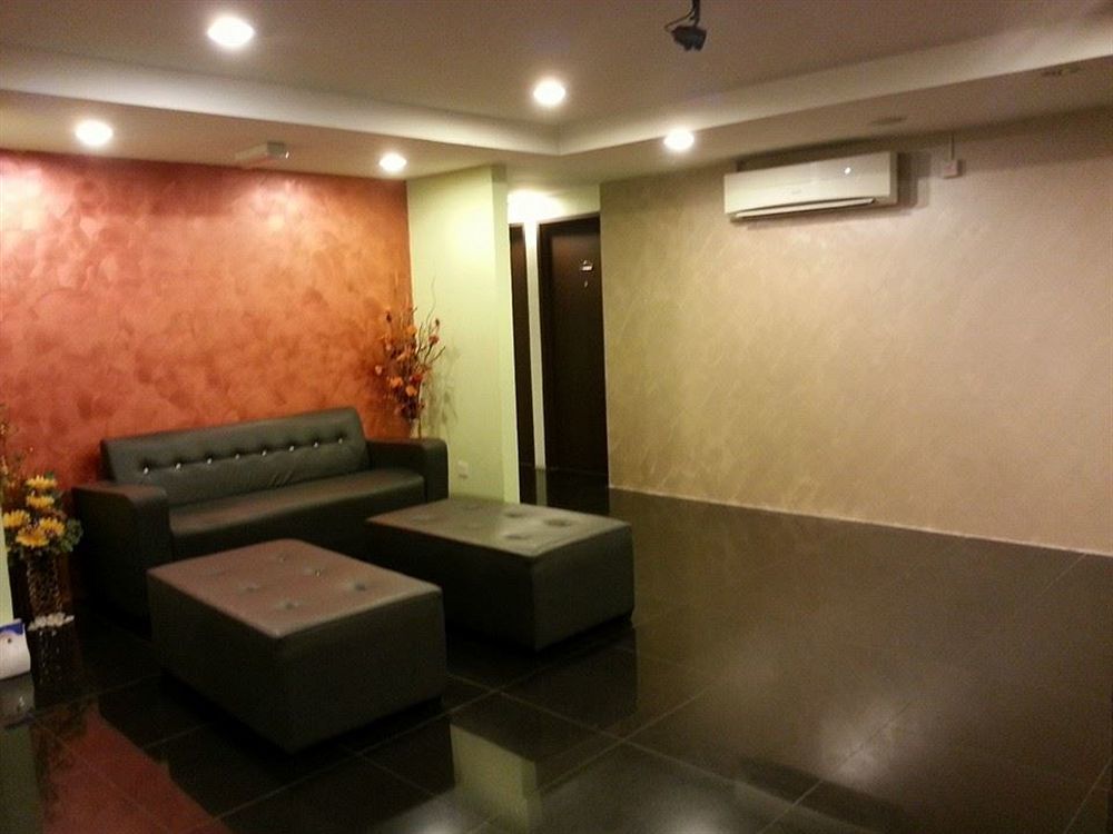 Zotel Business & Leisure Hotel กูชิง ภายนอก รูปภาพ